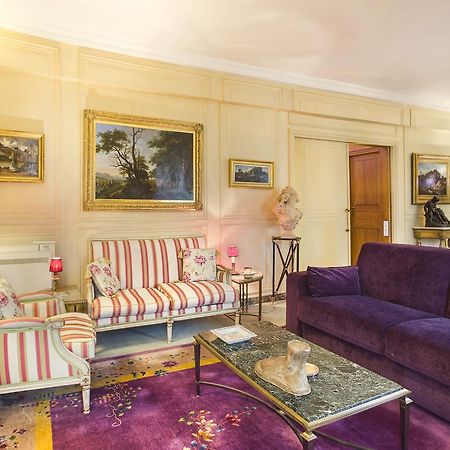 Saint Honore Paris Bagian luar foto