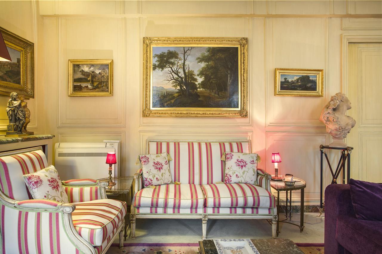 Saint Honore Paris Bagian luar foto