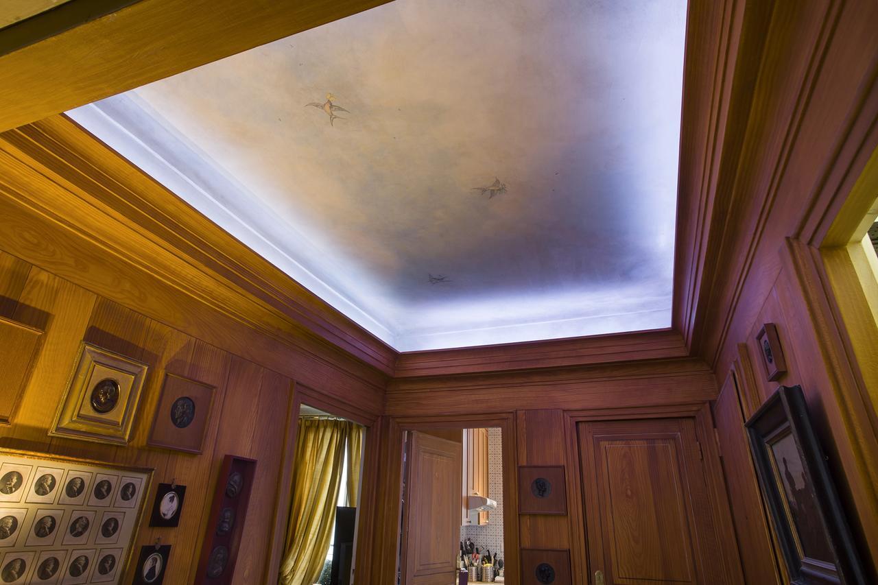 Saint Honore Paris Bagian luar foto